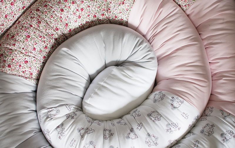 Sovorm, sovdjur som används som spjälsängsskydd och en mysig sovkompis